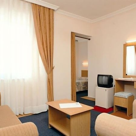 Hotel Pineta Club Мармарис Екстериор снимка