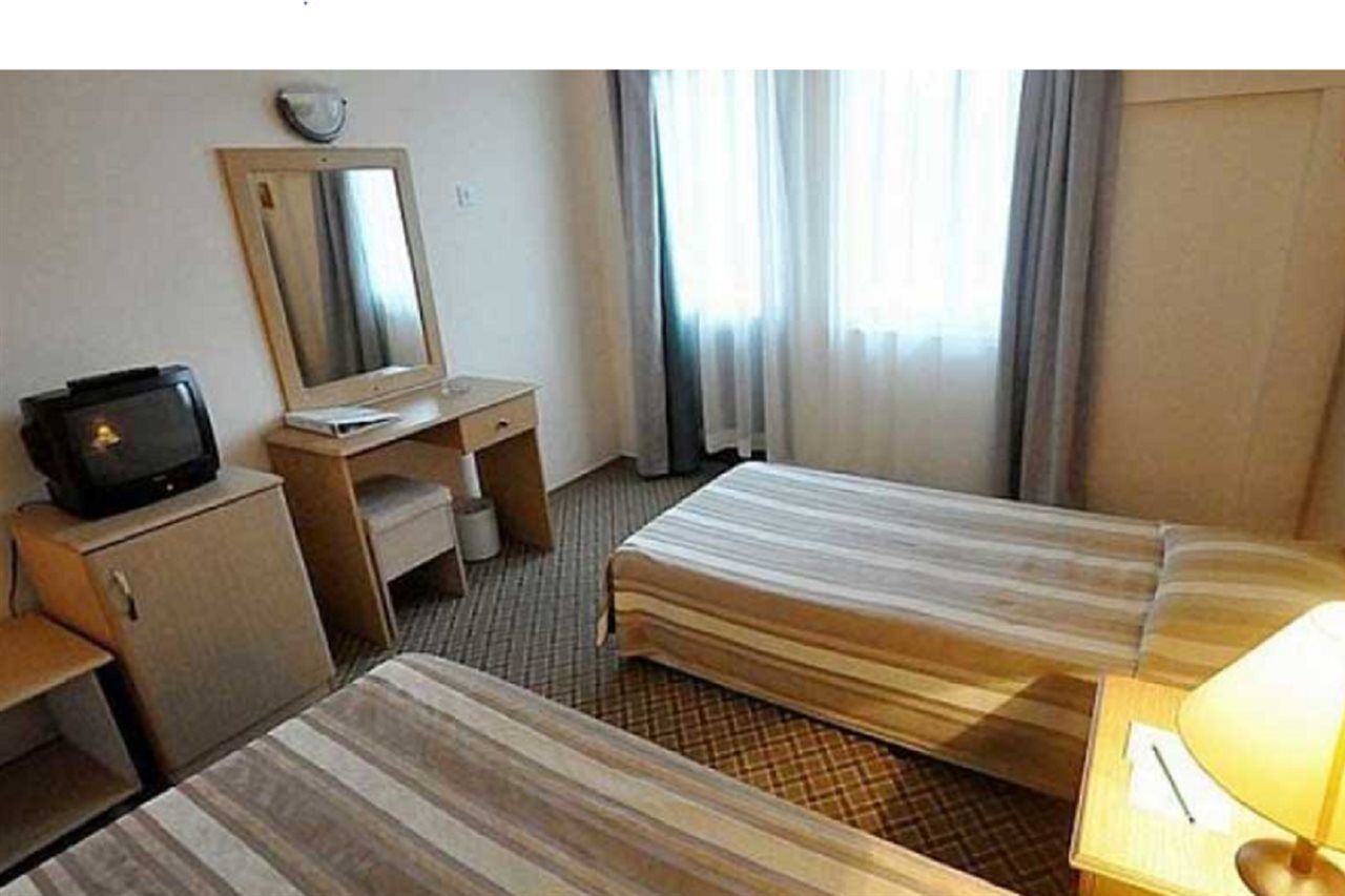 Hotel Pineta Club Мармарис Екстериор снимка